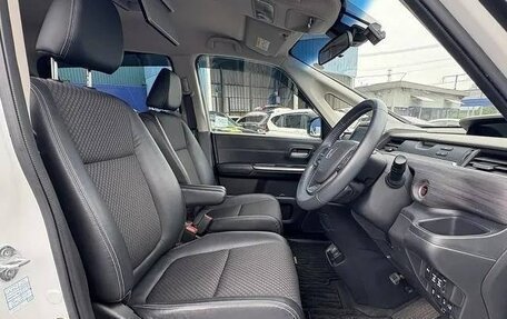 Honda Freed II, 2022 год, 1 550 000 рублей, 14 фотография