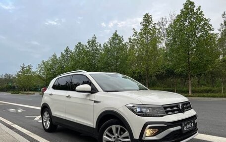 Volkswagen T-Cross I, 2022 год, 1 900 000 рублей, 2 фотография