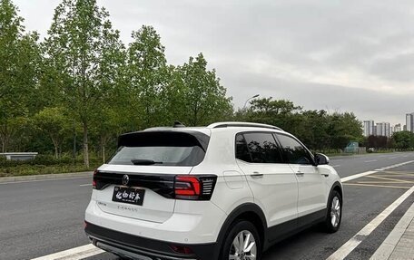 Volkswagen T-Cross I, 2022 год, 1 900 000 рублей, 7 фотография