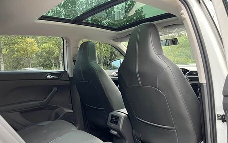 Volkswagen T-Cross I, 2022 год, 1 900 000 рублей, 19 фотография