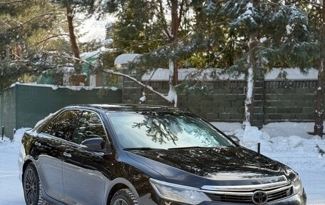 Toyota Camry, 2015 год, 1 777 000 рублей, 2 фотография