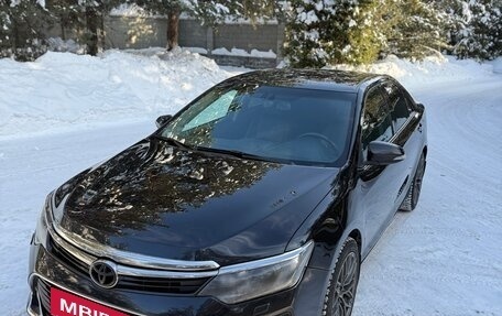 Toyota Camry, 2015 год, 1 777 000 рублей, 6 фотография