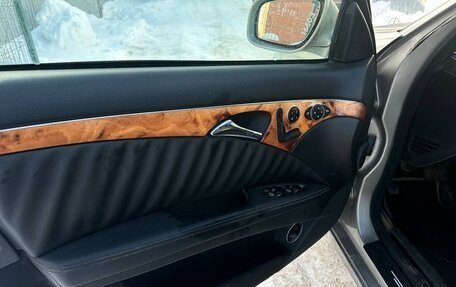 Mercedes-Benz E-Класс, 2007 год, 605 000 рублей, 9 фотография