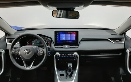 Toyota RAV4, 2022 год, 3 090 000 рублей, 9 фотография