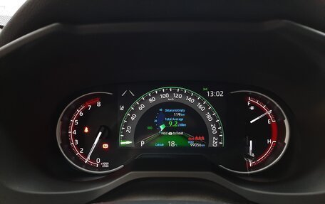 Toyota RAV4, 2022 год, 3 090 000 рублей, 8 фотография