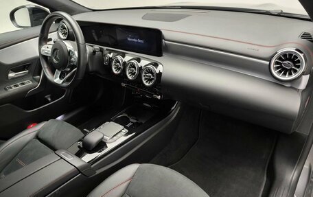 Mercedes-Benz CLA, 2021 год, 3 500 000 рублей, 21 фотография