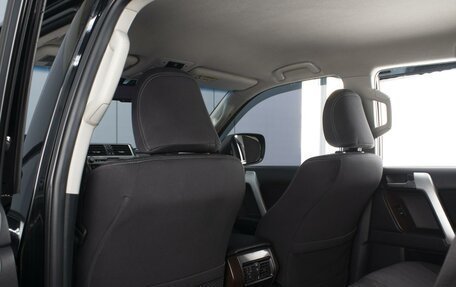 Toyota Land Cruiser Prado 150 рестайлинг 2, 2015 год, 3 340 000 рублей, 10 фотография