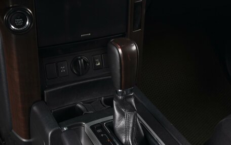 Toyota Land Cruiser Prado 150 рестайлинг 2, 2015 год, 3 340 000 рублей, 16 фотография