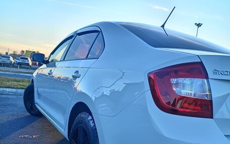 Skoda Rapid I, 2014 год, 900 000 рублей, 4 фотография