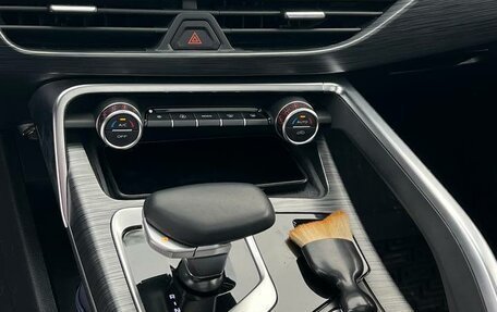 Geely Tugella FY11, 2023 год, 3 333 025 рублей, 4 фотография