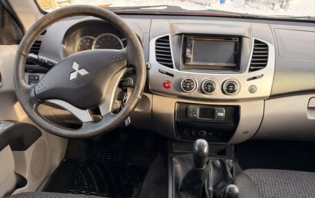Mitsubishi L200 IV рестайлинг, 2012 год, 1 600 000 рублей, 12 фотография