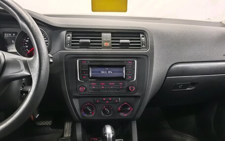 Volkswagen Jetta VI, 2015 год, 1 150 000 рублей, 13 фотография