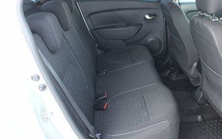 Renault Logan II, 2014 год, 699 000 рублей, 20 фотография