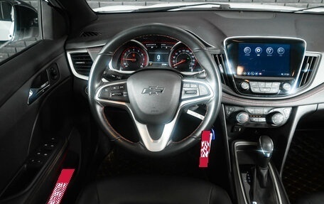 Chevrolet Monza, 2021 год, 2 060 000 рублей, 12 фотография