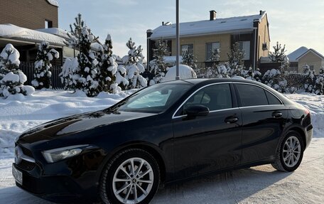 Mercedes-Benz A-Класс, 2020 год, 3 000 000 рублей, 6 фотография