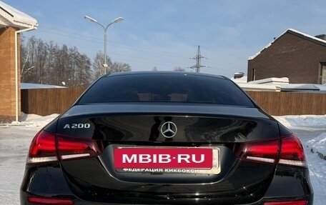 Mercedes-Benz A-Класс, 2020 год, 3 000 000 рублей, 2 фотография