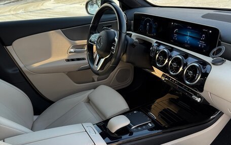 Mercedes-Benz A-Класс, 2020 год, 3 000 000 рублей, 10 фотография