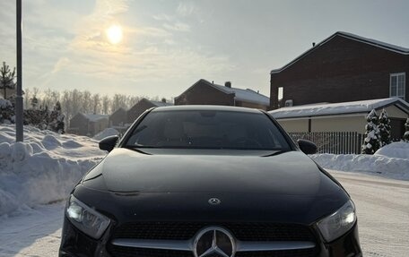 Mercedes-Benz A-Класс, 2020 год, 3 000 000 рублей, 7 фотография