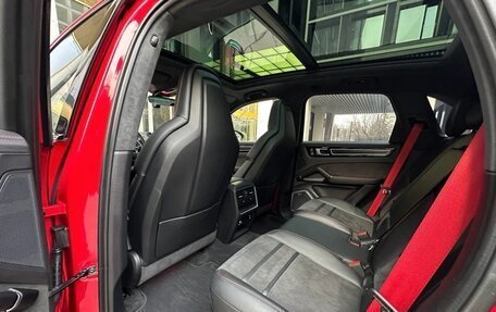 Porsche Cayenne III, 2021 год, 12 590 000 рублей, 21 фотография