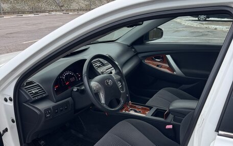 Toyota Camry, 2010 год, 1 500 000 рублей, 8 фотография