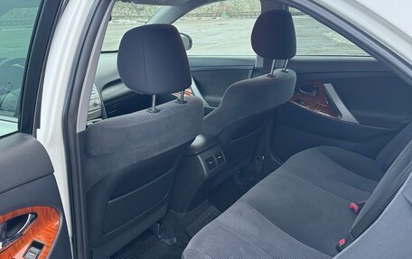 Toyota Camry, 2010 год, 1 500 000 рублей, 7 фотография