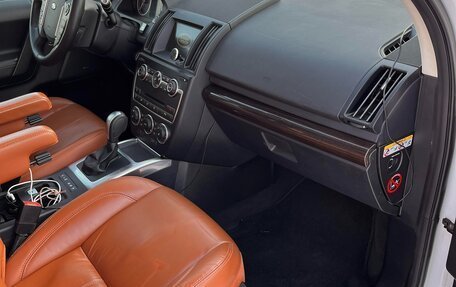 Land Rover Freelander II рестайлинг 2, 2014 год, 1 850 000 рублей, 13 фотография