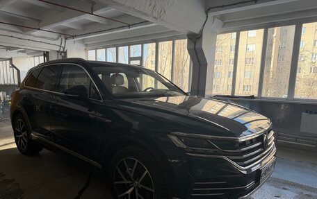 Volkswagen Touareg III, 2019 год, 5 150 000 рублей, 5 фотография