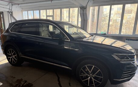 Volkswagen Touareg III, 2019 год, 5 150 000 рублей, 4 фотография