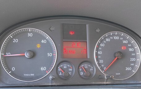 Volkswagen Touran III, 2003 год, 530 000 рублей, 8 фотография