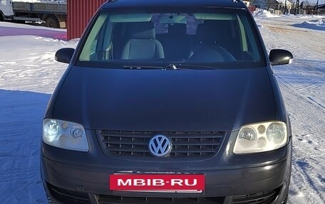 Volkswagen Touran III, 2003 год, 530 000 рублей, 10 фотография
