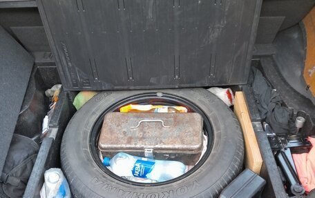 Mitsubishi Outlander III рестайлинг 3, 2004 год, 700 000 рублей, 10 фотография