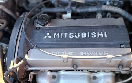 Mitsubishi Outlander III рестайлинг 3, 2004 год, 700 000 рублей, 14 фотография