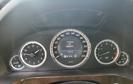 Mercedes-Benz E-Класс, 2010 год, 1 700 000 рублей, 10 фотография