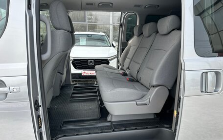 Hyundai H-1 II рестайлинг, 2018 год, 3 790 000 рублей, 18 фотография