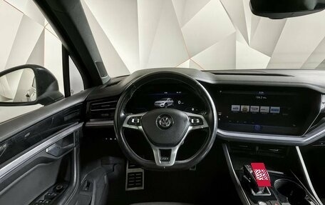 Volkswagen Touareg III, 2018 год, 4 900 000 рублей, 18 фотография