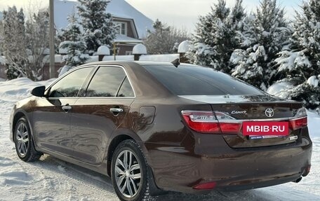 Toyota Camry, 2017 год, 2 190 000 рублей, 9 фотография