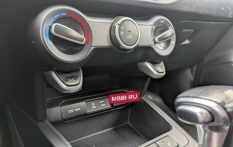 KIA Rio IV, 2018 год, 1 320 000 рублей, 15 фотография