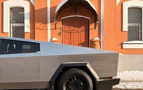 Tesla Cybertruck, 2024 год, 16 700 000 рублей, 8 фотография