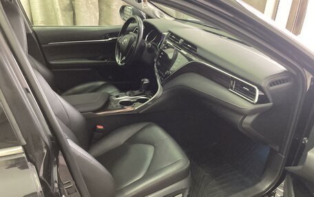 Toyota Camry, 2020 год, 2 550 000 рублей, 2 фотография