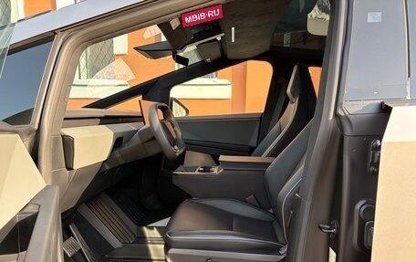 Tesla Cybertruck, 2024 год, 16 700 000 рублей, 10 фотография