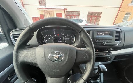 Toyota ProAce II, 2020 год, 2 700 000 рублей, 9 фотография