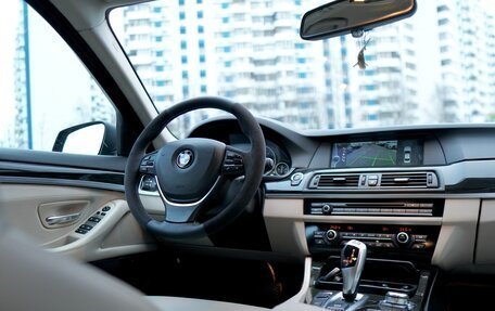 BMW 5 серия, 2012 год, 2 200 000 рублей, 6 фотография