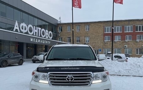 Toyota Land Cruiser 200, 2012 год, 3 200 000 рублей, 1 фотография