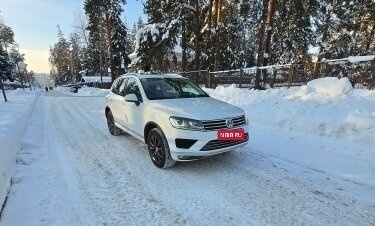 Volkswagen Touareg III, 2016 год, 2 800 000 рублей, 1 фотография