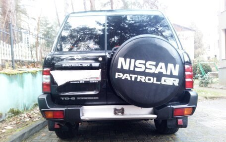 Nissan Patrol, 1998 год, 900 000 рублей, 2 фотография