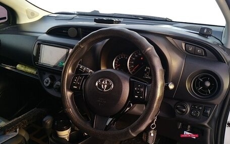 Toyota Vitz, 2017 год, 1 096 000 рублей, 6 фотография