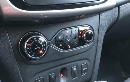 Renault Logan II, 2020 год, 1 025 000 рублей, 14 фотография