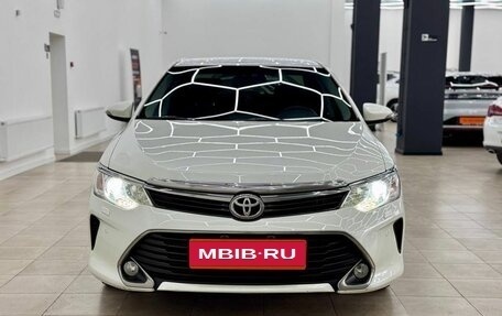 Toyota Camry, 2016 год, 1 690 000 рублей, 2 фотография
