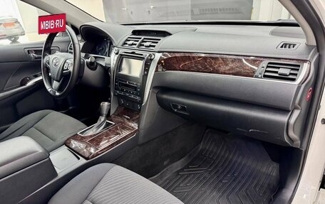 Toyota Camry, 2016 год, 1 690 000 рублей, 15 фотография