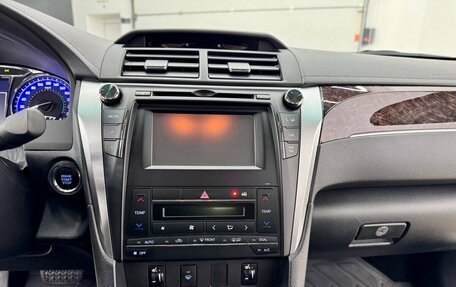 Toyota Camry, 2016 год, 1 690 000 рублей, 16 фотография